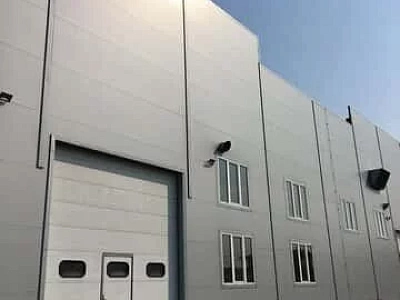 Промышленные секционные ворота ProTrend 3000×5000 мм Серебристый металлик